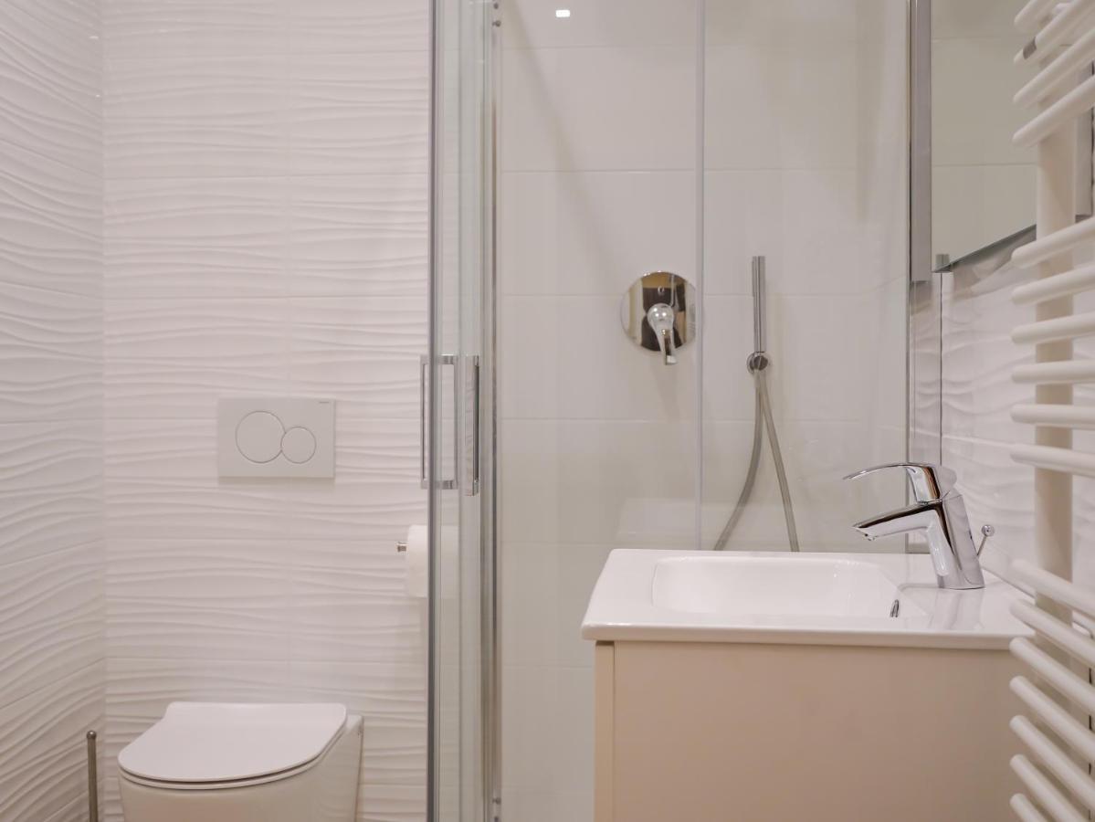 Adria Luxury Residence - Centro Trieste Exterior photo